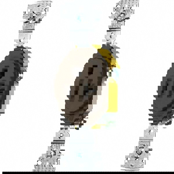 Straight Blade Single Receptacle: NEMA 5-20R, 20 Amps, Grounded